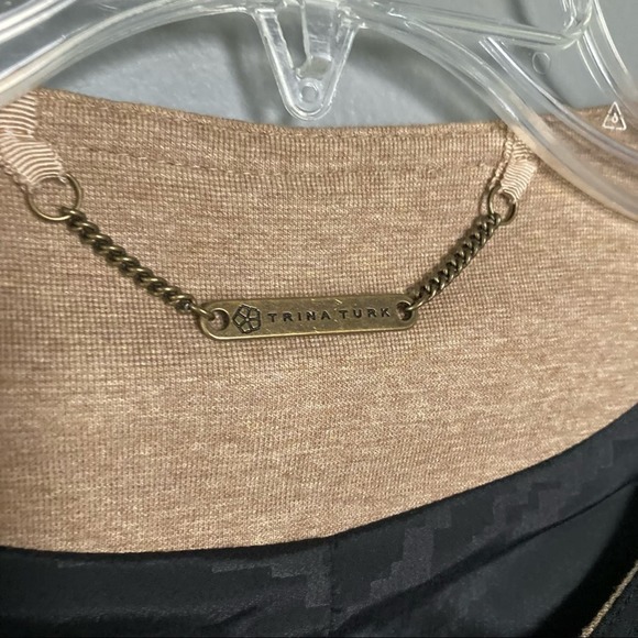 NEW Trina Turk jacket medium cape capelet poncho beige tan - Picture 10 of 11